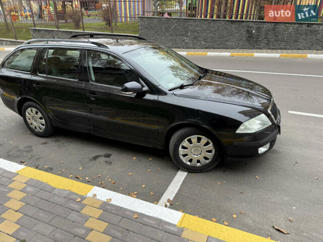 Черный Шкода Октавия, объемом двигателя 1.9 л и пробегом 300 тыс. км за 2950 $, фото 1 на Automoto.ua