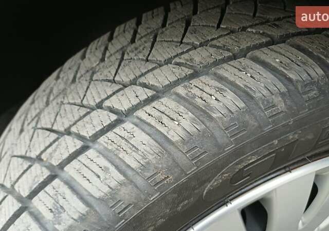 Черный Шкода Октавия, объемом двигателя 1.6 л и пробегом 350 тыс. км за 4800 $, фото 45 на Automoto.ua