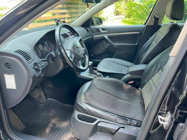 Черный Шкода Октавия, объемом двигателя 2 л и пробегом 241 тыс. км за 6290 $, фото 10 на Automoto.ua