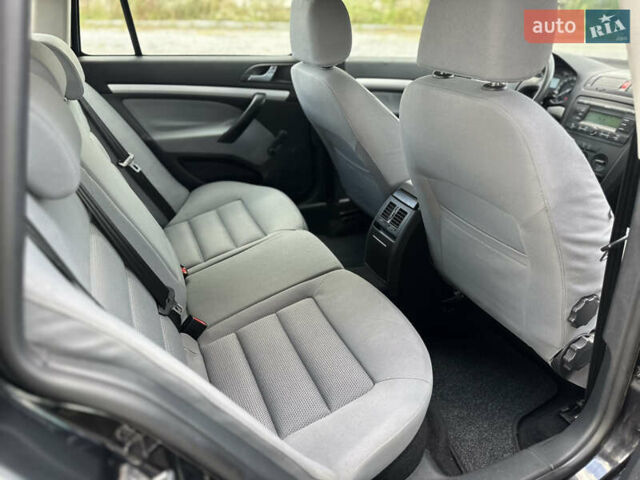 Чорний Шкода Октавія, об'ємом двигуна 0 л та пробігом 199 тис. км за 6300 $, фото 38 на Automoto.ua