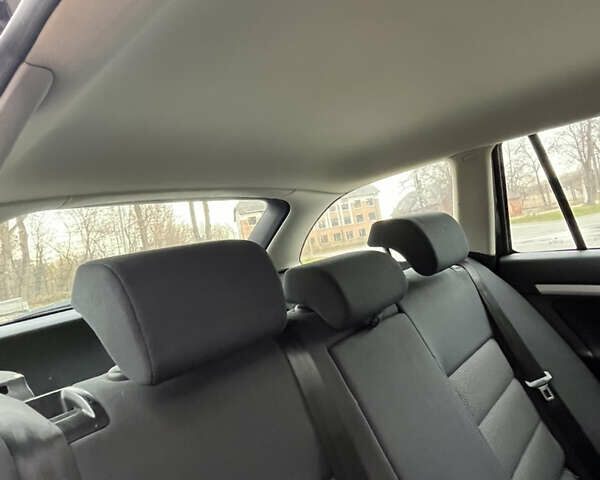 Черный Шкода Октавия, объемом двигателя 2 л и пробегом 181 тыс. км за 6250 $, фото 16 на Automoto.ua