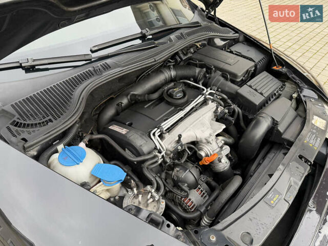 Чорний Шкода Октавія, об'ємом двигуна 2 л та пробігом 197 тис. км за 7400 $, фото 79 на Automoto.ua