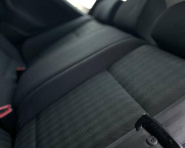 Черный Шкода Октавия, объемом двигателя 1.6 л и пробегом 169 тыс. км за 5850 $, фото 35 на Automoto.ua