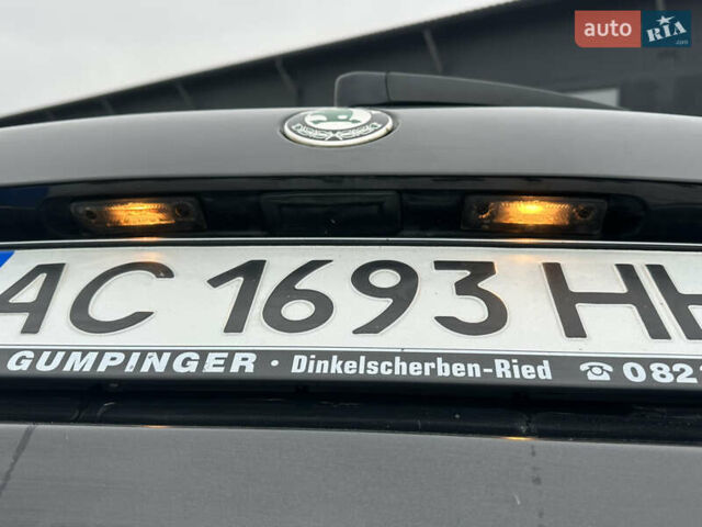 Черный Шкода Октавия, объемом двигателя 1.98 л и пробегом 259 тыс. км за 4999 $, фото 8 на Automoto.ua