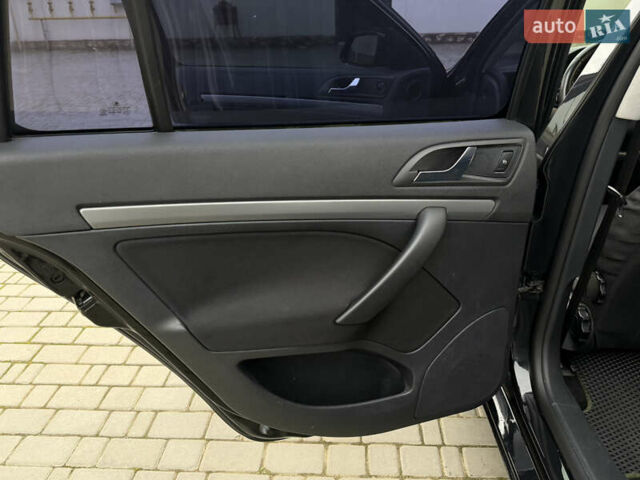 Чорний Шкода Октавія, об'ємом двигуна 2 л та пробігом 197 тис. км за 7400 $, фото 69 на Automoto.ua