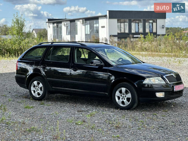 Чорний Шкода Октавія, об'ємом двигуна 0 л та пробігом 199 тис. км за 6300 $, фото 6 на Automoto.ua