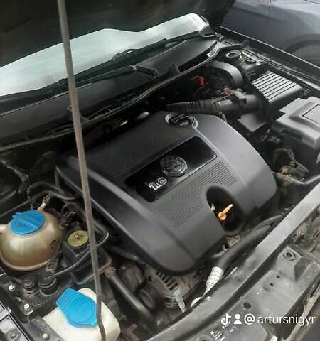 Черный Шкода Октавия, объемом двигателя 1.6 л и пробегом 420 тыс. км за 4900 $, фото 8 на Automoto.ua