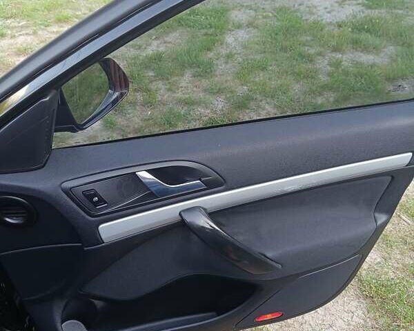 Черный Шкода Октавия, объемом двигателя 1.6 л и пробегом 252 тыс. км за 5800 $, фото 19 на Automoto.ua