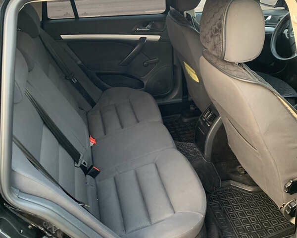 Черный Шкода Октавия, объемом двигателя 1.6 л и пробегом 265 тыс. км за 6450 $, фото 9 на Automoto.ua