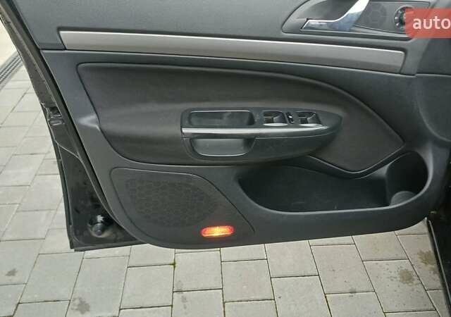 Черный Шкода Октавия, объемом двигателя 1.6 л и пробегом 350 тыс. км за 4800 $, фото 22 на Automoto.ua