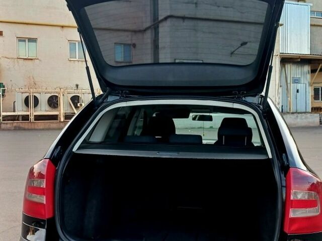 Чорний Шкода Октавія, об'ємом двигуна 1.9 л та пробігом 359 тис. км за 6400 $, фото 3 на Automoto.ua