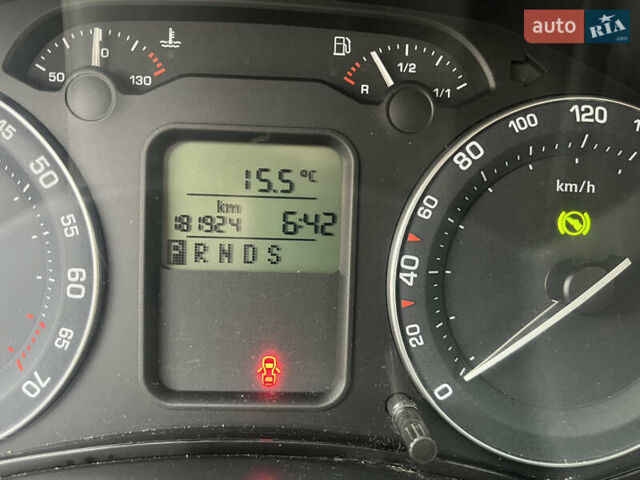 Черный Шкода Октавия, объемом двигателя 2 л и пробегом 181 тыс. км за 6250 $, фото 27 на Automoto.ua