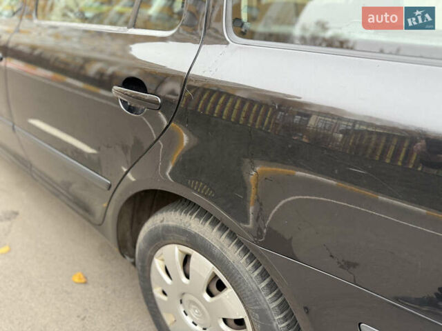 Черный Шкода Октавия, объемом двигателя 1.9 л и пробегом 300 тыс. км за 2950 $, фото 6 на Automoto.ua