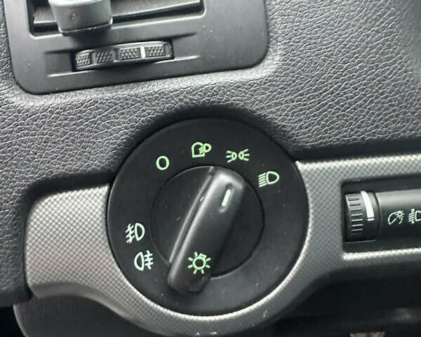 Черный Шкода Октавия, объемом двигателя 1.98 л и пробегом 259 тыс. км за 4999 $, фото 32 на Automoto.ua