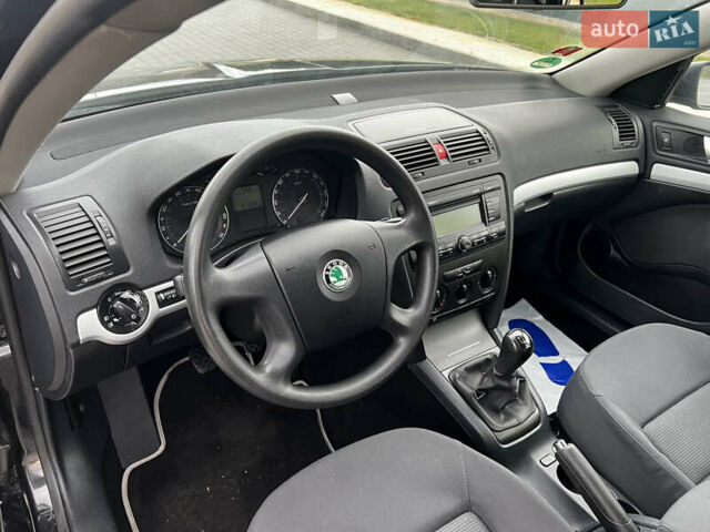 Шкода Октавія 2005 у Луцьку на Automoto.ua Чорний Шкода Октавія, об'ємом двигуна 1.6 л та пробігом 191 тис. км за 5500 $, фото 13 на Automoto.ua