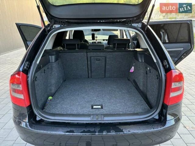 Черный Шкода Октавия, объемом двигателя 2 л и пробегом 270 тыс. км за 5800 $, фото 9 на Automoto.ua