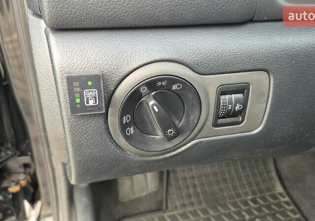 Черный Шкода Октавия, объемом двигателя 1.6 л и пробегом 217 тыс. км за 5700 $, фото 21 на Automoto.ua