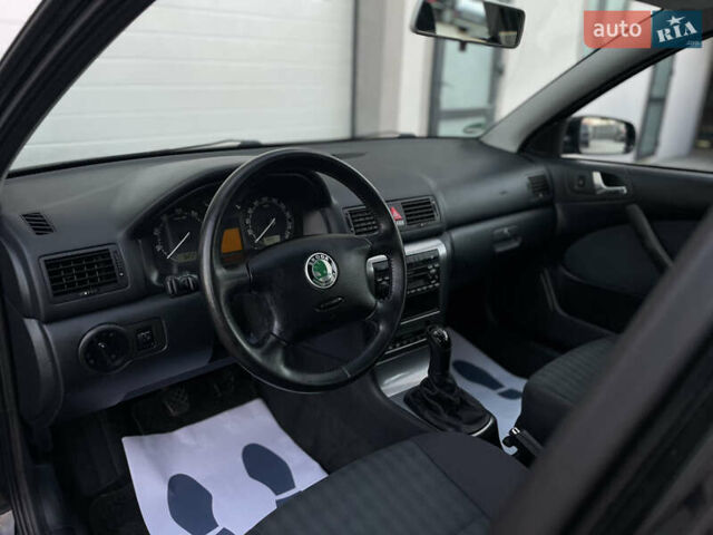 Черный Шкода Октавия, объемом двигателя 1.6 л и пробегом 169 тыс. км за 5850 $, фото 3 на Automoto.ua