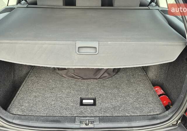 Черный Шкода Октавия, объемом двигателя 1.6 л и пробегом 217 тыс. км за 5700 $, фото 29 на Automoto.ua