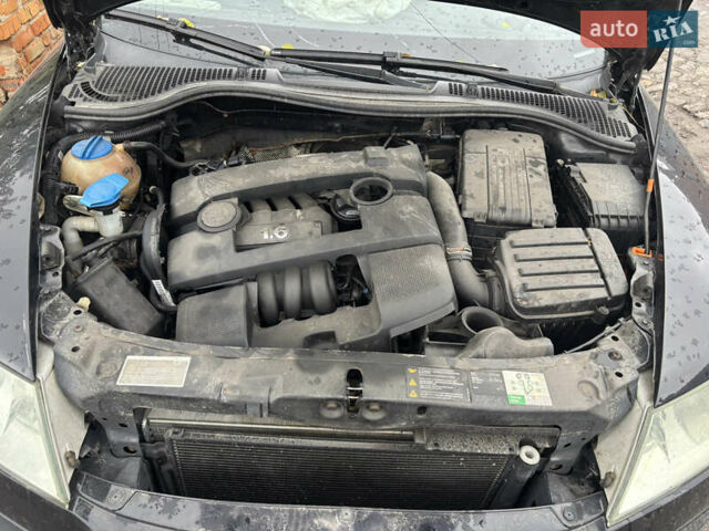 Черный Шкода Октавия, объемом двигателя 1.6 л и пробегом 270 тыс. км за 3500 $, фото 4 на Automoto.ua