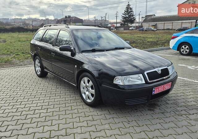 Черный Шкода Октавия, объемом двигателя 1.6 л и пробегом 217 тыс. км за 5700 $, фото 2 на Automoto.ua