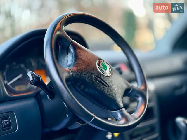 Чорний Шкода Октавія, об'ємом двигуна 1.6 л та пробігом 169 тис. км за 5599 $, фото 3 на Automoto.ua