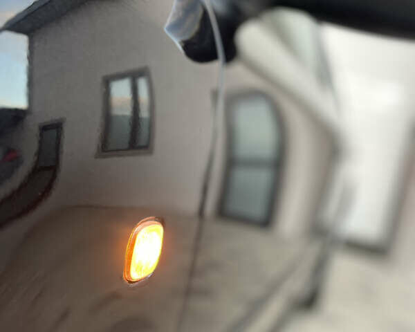 Черный Шкода Октавия, объемом двигателя 1.6 л и пробегом 169 тыс. км за 5850 $, фото 7 на Automoto.ua