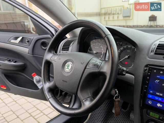 Чорний Шкода Октавія, об'ємом двигуна 2 л та пробігом 197 тис. км за 7400 $, фото 65 на Automoto.ua