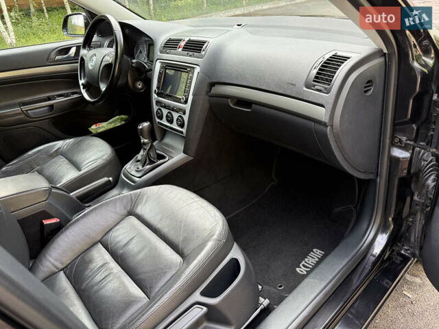 Чорний Шкода Октавія, об'ємом двигуна 1.6 л та пробігом 240 тис. км за 6800 $, фото 34 на Automoto.ua