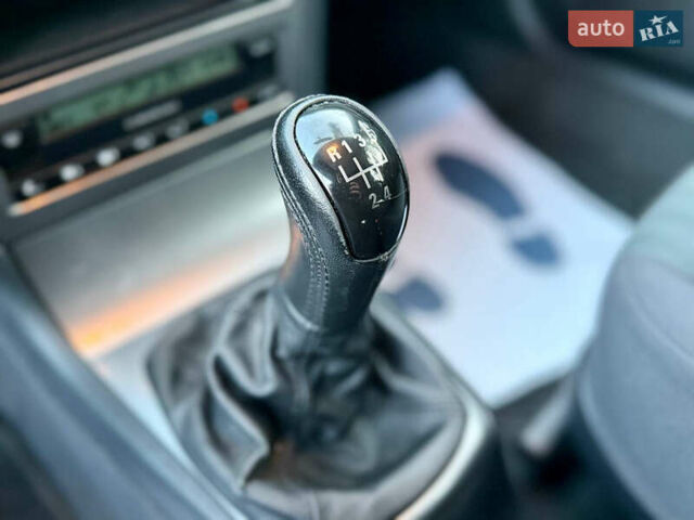 Черный Шкода Октавия, объемом двигателя 1.6 л и пробегом 169 тыс. км за 5599 $, фото 34 на Automoto.ua