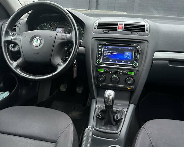 Черный Шкода Октавия, объемом двигателя 1.98 л и пробегом 259 тыс. км за 4999 $, фото 41 на Automoto.ua