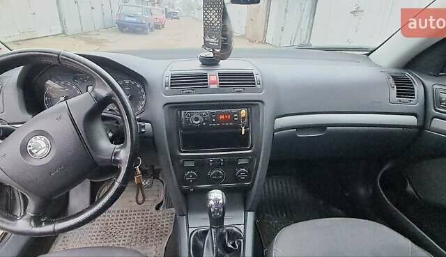 Чорний Шкода Октавія, об'ємом двигуна 1.9 л та пробігом 302 тис. км за 5500 $, фото 11 на Automoto.ua