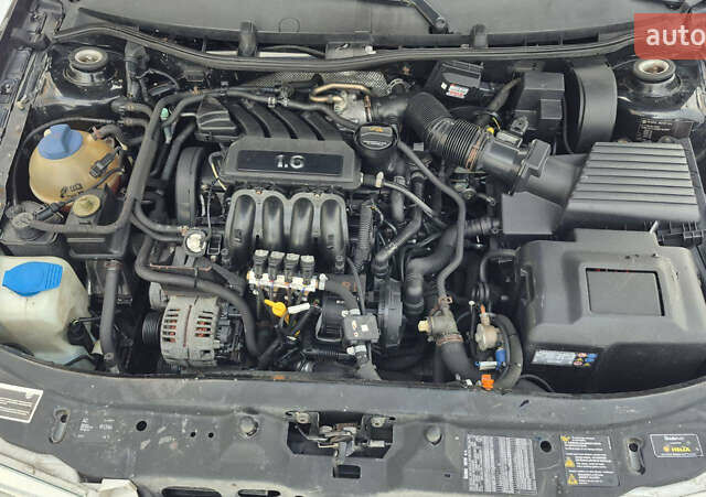 Черный Шкода Октавия, объемом двигателя 1.6 л и пробегом 217 тыс. км за 5800 $, фото 36 на Automoto.ua