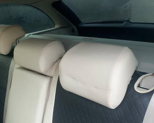 Черный Шкода Октавия, объемом двигателя 1.97 л и пробегом 293 тыс. км за 5600 $, фото 9 на Automoto.ua