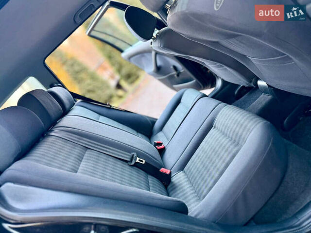 Черный Шкода Октавия, объемом двигателя 1.6 л и пробегом 169 тыс. км за 5599 $, фото 52 на Automoto.ua