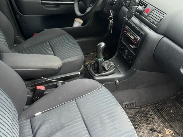 Черный Шкода Октавия, объемом двигателя 1.9 л и пробегом 319 тыс. км за 2700 $, фото 4 на Automoto.ua