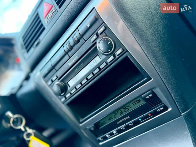 Черный Шкода Октавия, объемом двигателя 1.6 л и пробегом 169 тыс. км за 5599 $, фото 35 на Automoto.ua