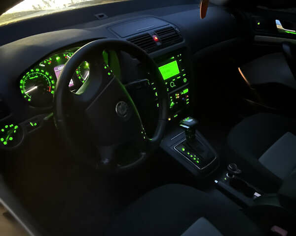 Чорний Шкода Октавія, об'ємом двигуна 1.98 л та пробігом 278 тис. км за 5500 $, фото 15 на Automoto.ua