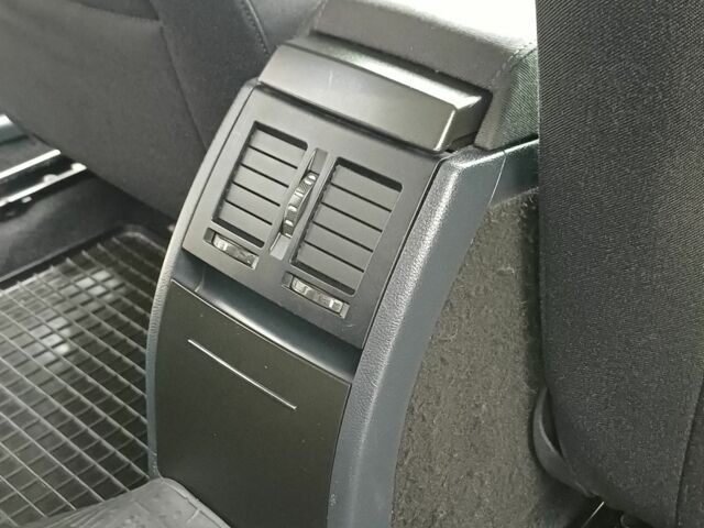 Черный Шкода Октавия, объемом двигателя 1.6 л и пробегом 350 тыс. км за 4800 $, фото 23 на Automoto.ua