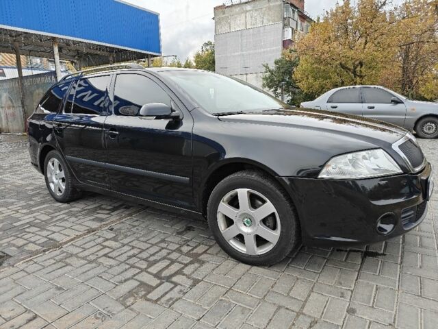Чорний Шкода Октавія, об'ємом двигуна 1 л та пробігом 303 тис. км за 5900 $, фото 1 на Automoto.ua