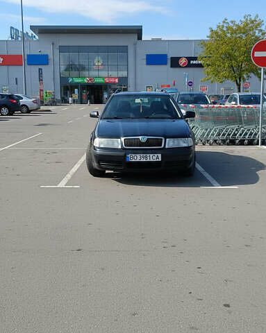 Черный Шкода Октавия, объемом двигателя 1.6 л и пробегом 420 тыс. км за 4900 $, фото 1 на Automoto.ua