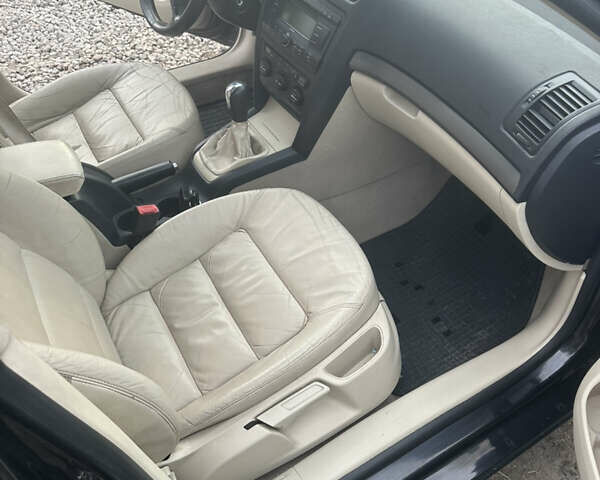 Черный Шкода Октавия, объемом двигателя 1.98 л и пробегом 260 тыс. км за 5200 $, фото 4 на Automoto.ua