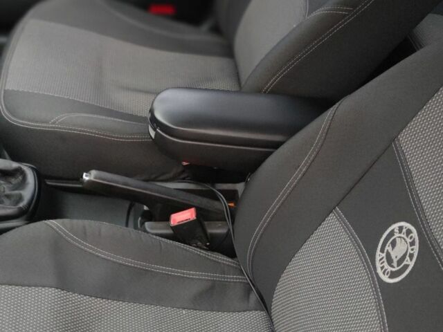 Чорний Шкода Октавія, об'ємом двигуна 1.8 л та пробігом 260 тис. км за 5588 $, фото 6 на Automoto.ua