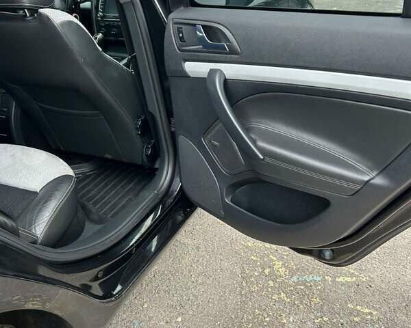 Черный Шкода Октавия, объемом двигателя 1.98 л и пробегом 278 тыс. км за 7777 $, фото 36 на Automoto.ua