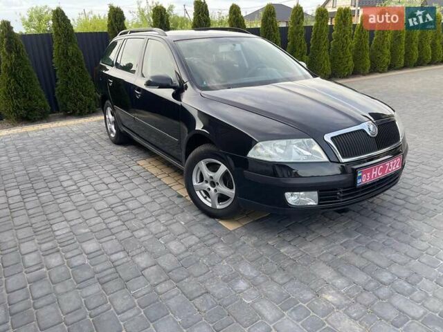 Черный Шкода Октавия, объемом двигателя 1.6 л и пробегом 275 тыс. км за 4999 $, фото 10 на Automoto.ua