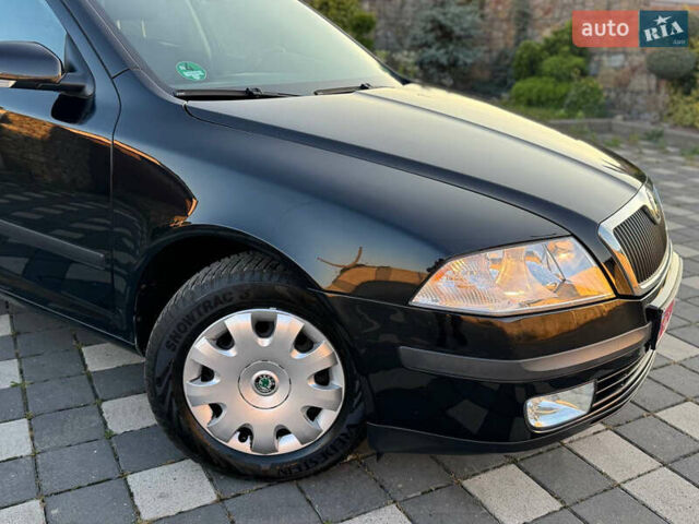 Чорний Шкода Октавія, об'ємом двигуна 1.6 л та пробігом 179 тис. км за 7399 $, фото 2 на Automoto.ua
