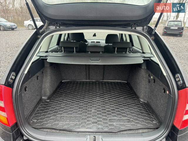 Черный Шкода Октавия, объемом двигателя 1.6 л и пробегом 251 тыс. км за 5800 $, фото 37 на Automoto.ua