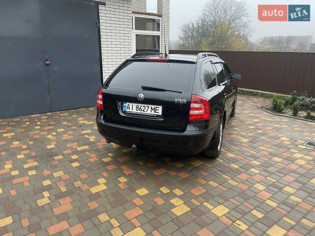 Черный Шкода Октавия, объемом двигателя 1.6 л и пробегом 221 тыс. км за 6300 $, фото 4 на Automoto.ua