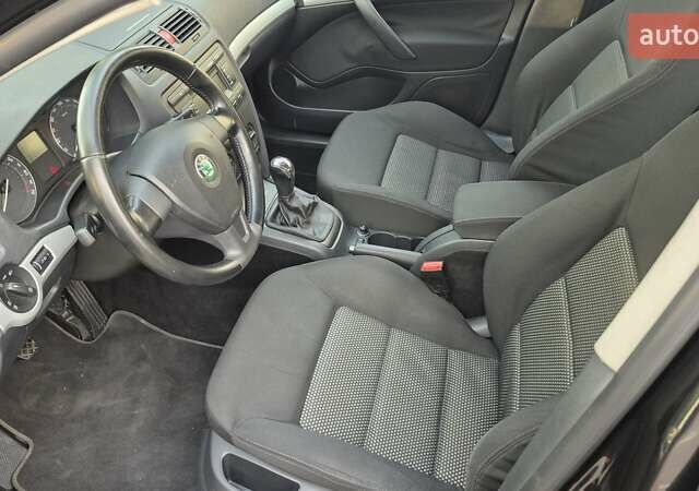 Чорний Шкода Октавія, об'ємом двигуна 1.6 л та пробігом 212 тис. км за 5700 $, фото 20 на Automoto.ua