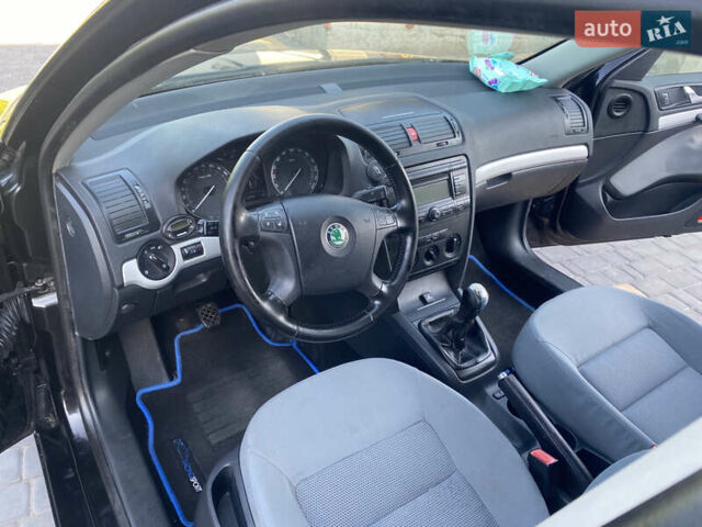 Чорний Шкода Октавія, об'ємом двигуна 1.6 л та пробігом 265 тис. км за 5600 $, фото 18 на Automoto.ua